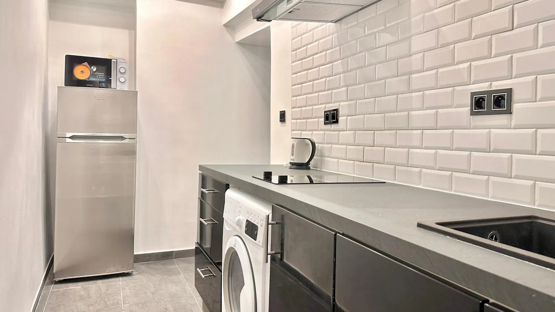 فندق مبيت وإفطار Cozy Near Marais On Rue Trousseau *